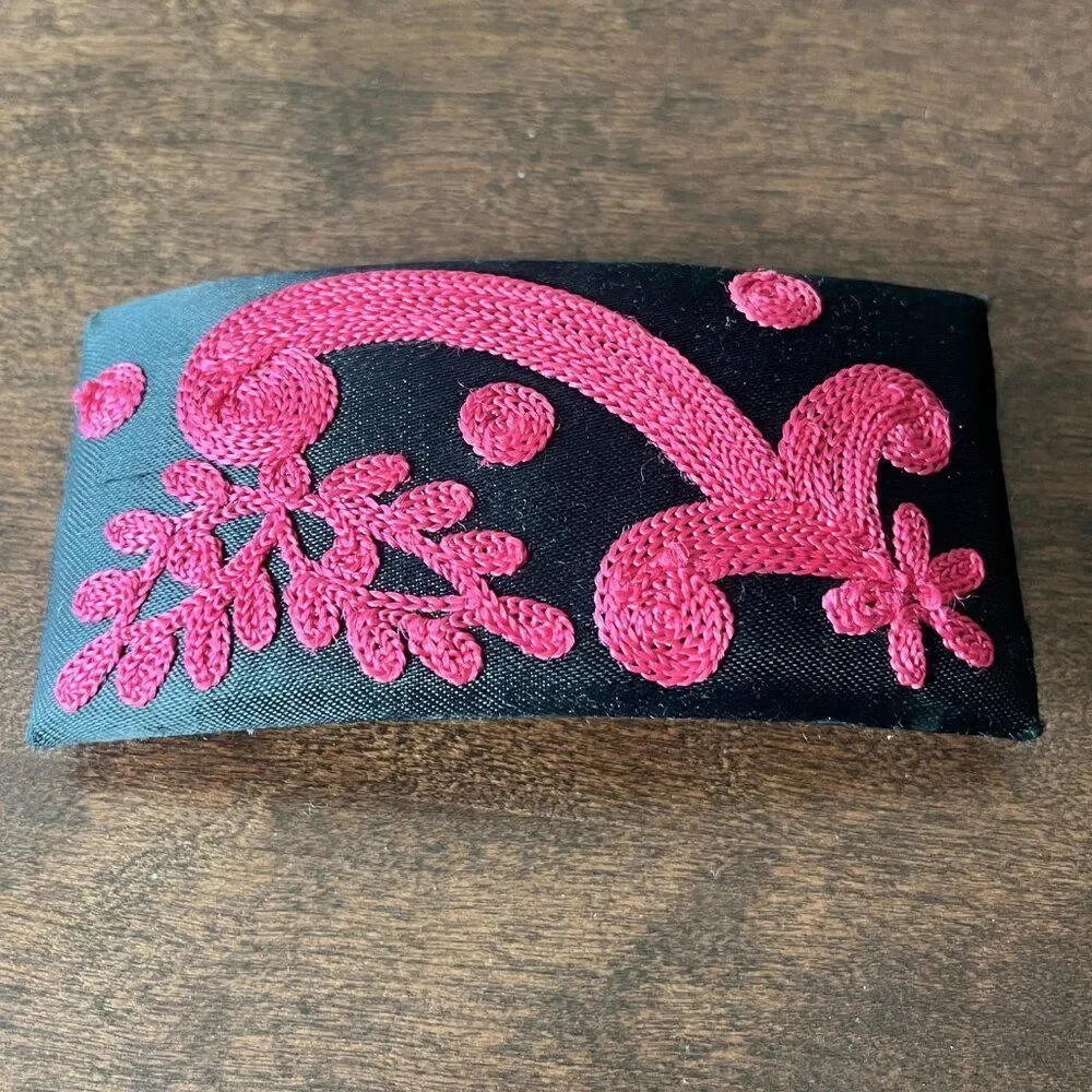 Bundle of 1980s Vintage Hair Clips / Barrettes (embroidered, bunch of grapes)